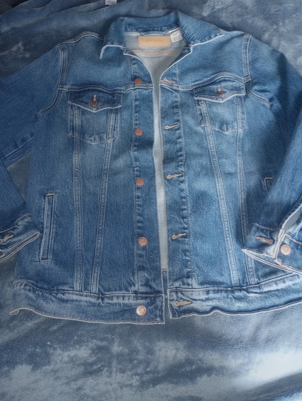 PINK Victoria's Secret Denim Boyfriend Trucker Jacket - Medium Wash,XS